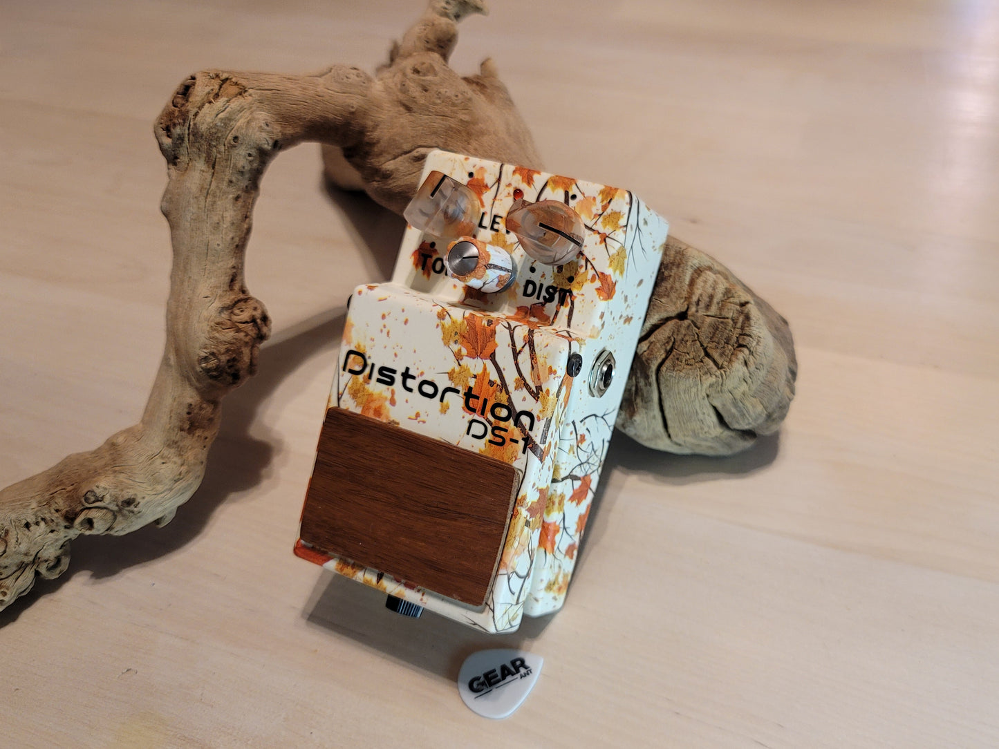 Boss DS-1 - Autumn Leaves