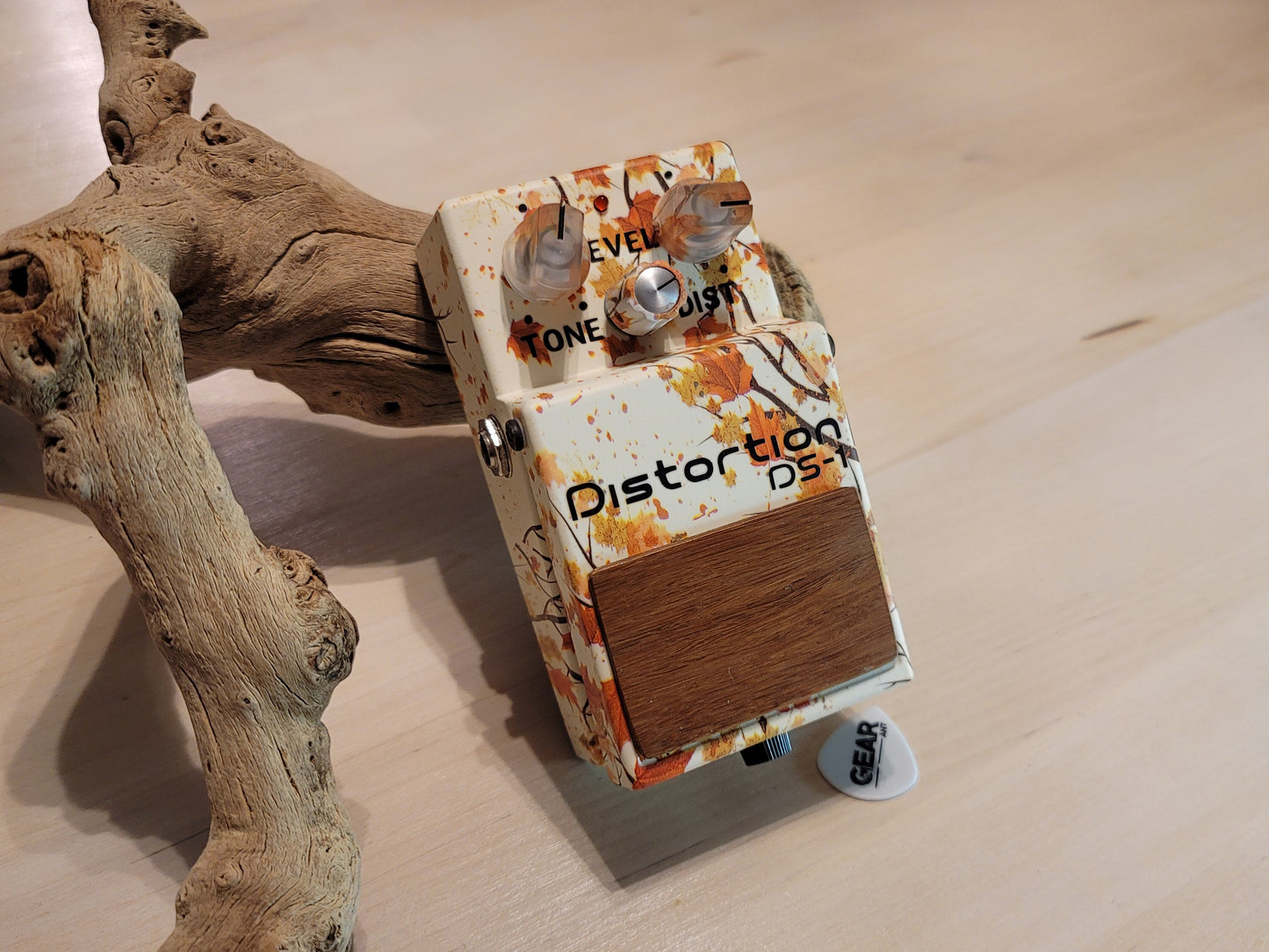 Boss DS-1 - Autumn Leaves