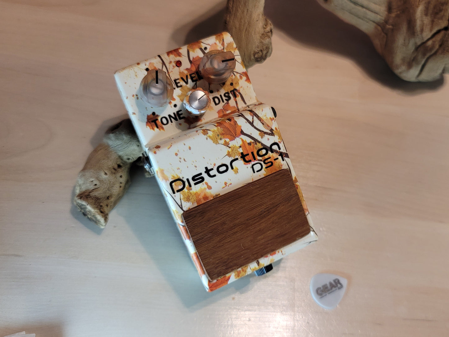 Boss DS-1 - Autumn Leaves