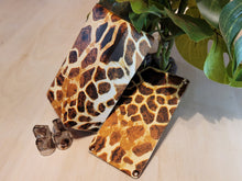 Load image into Gallery viewer, Giraffe print
